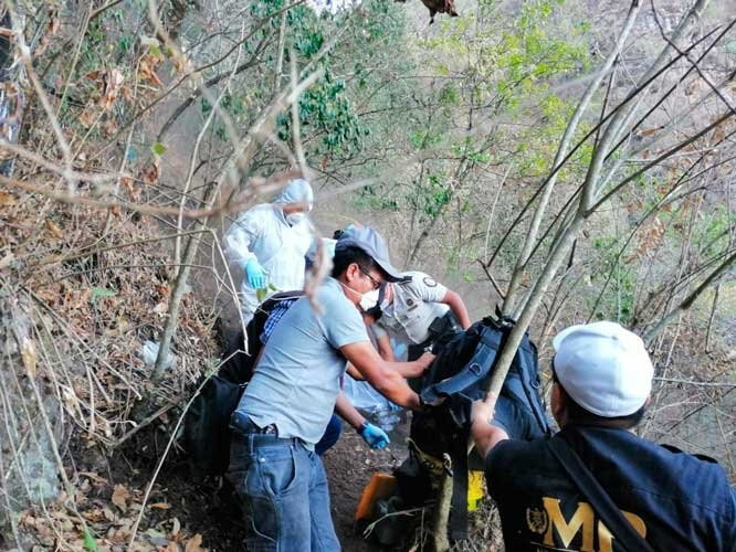 Kayıp turistin cesedi çırılçıplak halde bulundu