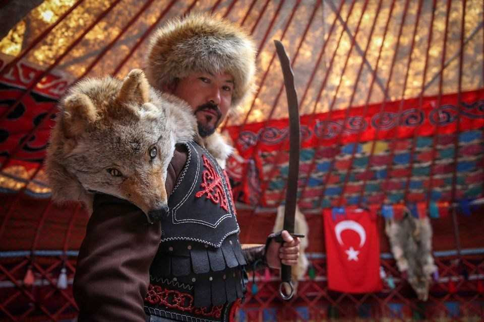 Kırgız Türkleri ''kökbörü''yü Van'da yaşatıyorlar