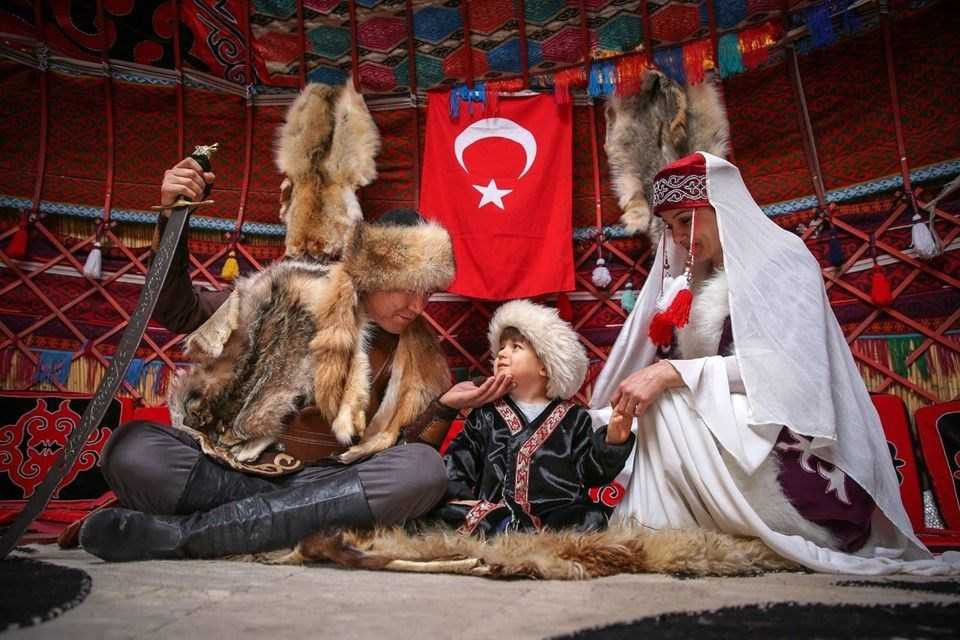 Kırgız Türkleri ''kökbörü''yü Van'da yaşatıyorlar