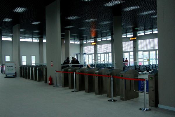İstanbullulara iyi haber ! Kabataş iskelesi hizmete açıldı - Resim: 3