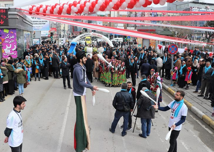 Van'da alışveriş festivali başladı