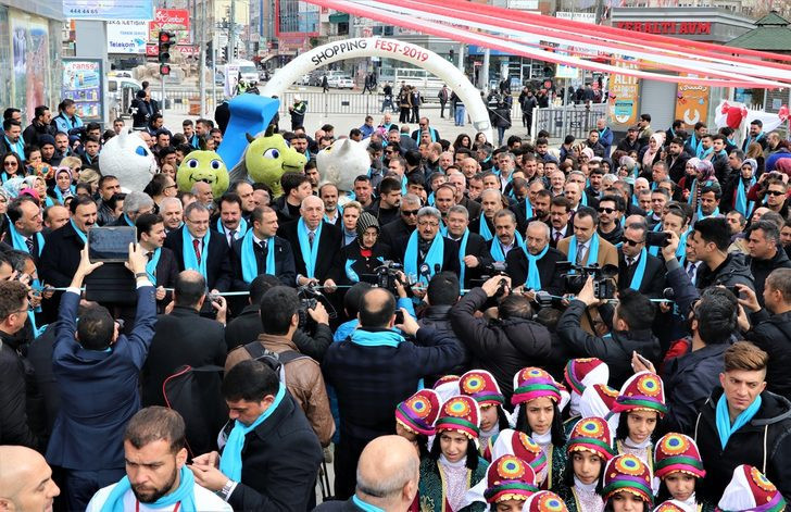 Van'da alışveriş festivali başladı