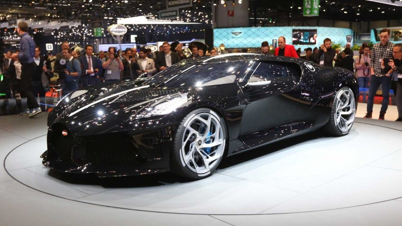Canavar ortaya çıktı: Bugatti La Voiture Noire