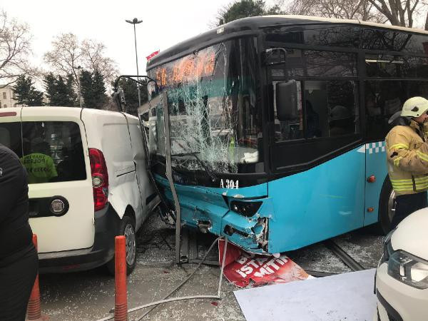 Beyazıt'ta halk otobüsü dehşeti: Çok sayıda yaralı var