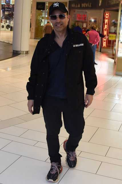 Mustafa Sandal'ın keyfi yerinde