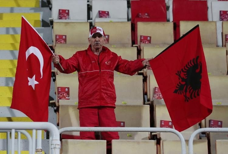 Herkes onu konuşuyor! Oğuzhan Özyakup... - Resim: 3