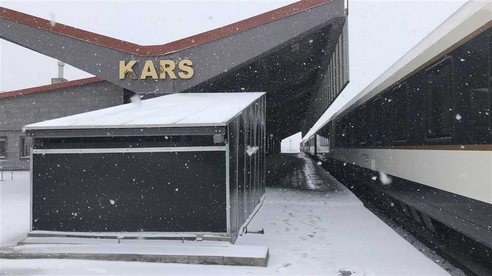İlk özel yolcu treni Kars´a geldi - Resim: 2