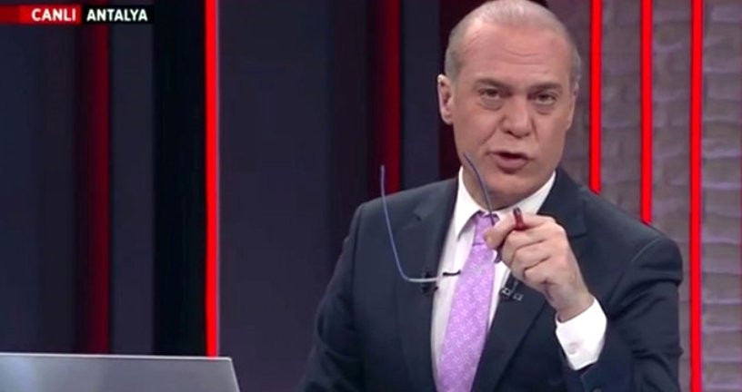 Ünlü spiker yayına sarhoş mu çıktı ? İşte olay olan görüntüler