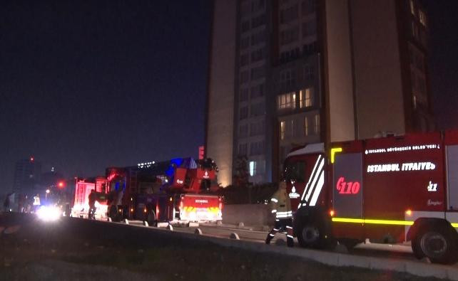 İstanbul'da lüks rezidans'ta yangın: 150 kişi tahliye edildi