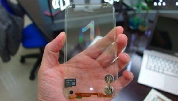 LG'den hem şeffaf hem ekranı katlanabilen telefon
