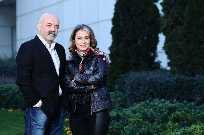 Aras Bulut İynemli ve sevgilisi herkesi şaşkına çevirdi! Aras Bulut İ