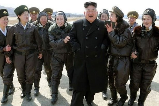 Yemeği soğuk gelen Kim Jong-Un bakın ne yapmış