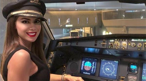 Prens Muhammed bin Selman hostesi sosyal medyayı salladı