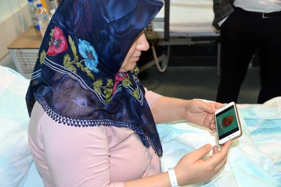 Kalbinden 6 santimetre çapında kitle çıkarıldı - Resim: 1