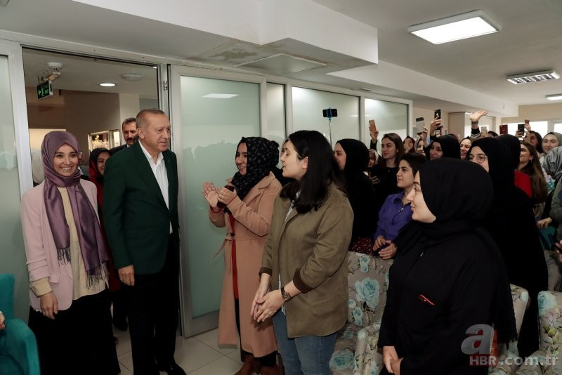 Cumhurbaşkanı Erdoğan'dan TÜRGEV yurduna ziyaret