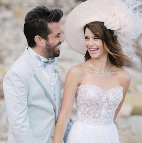 Boşanma haberlerini yalanlamıştı! Beren Saat’ten yeni paylaşım