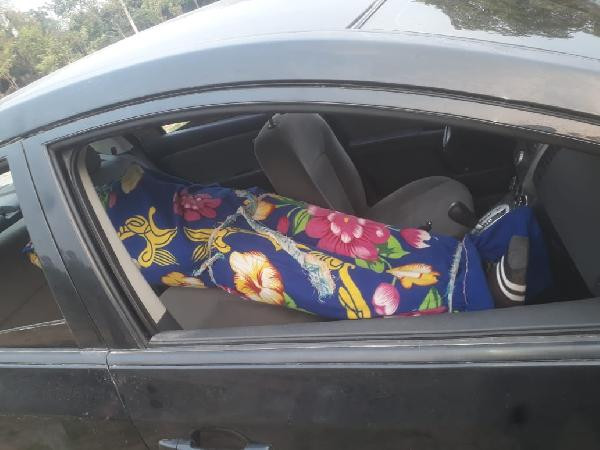 ''Araçta ceset var'' ihbarı tuzak çıktı: 2 polis yaralı - Resim : 1