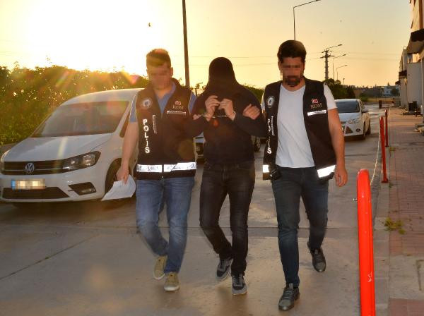 Adana'da FETÖ'ye şafak baskını: 11 gözaltı - Resim : 1