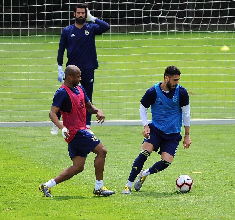 Fenerbahçe 4 transferle şampiyonluk kovalayacak