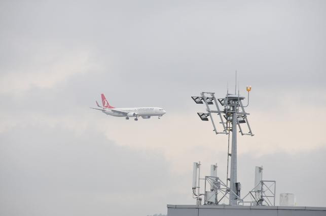 İstanbul’da uçuşlara olumsuz hava engeli