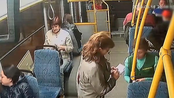 Otobüsteki dehşet dolu anlar kamerada