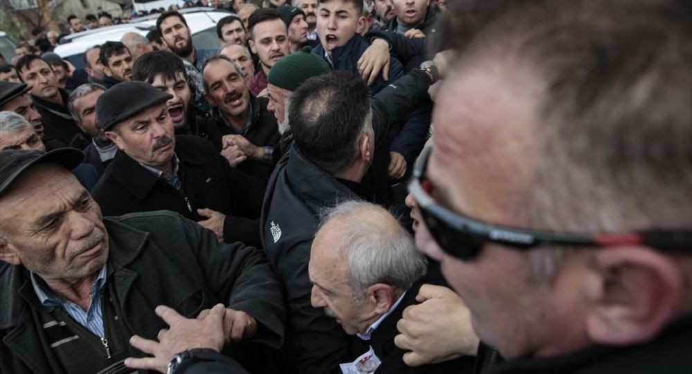 Kılıçdaroğlu'na yumruk atan kişiyi serbest bırakan savcı için şok iddia