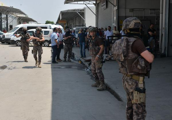 Bekçiyi rehin alan cezaevi firarisi, polis operasyon yapınca intihar etti