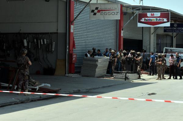 Bekçiyi rehin alan cezaevi firarisi, polis operasyon yapınca intihar etti