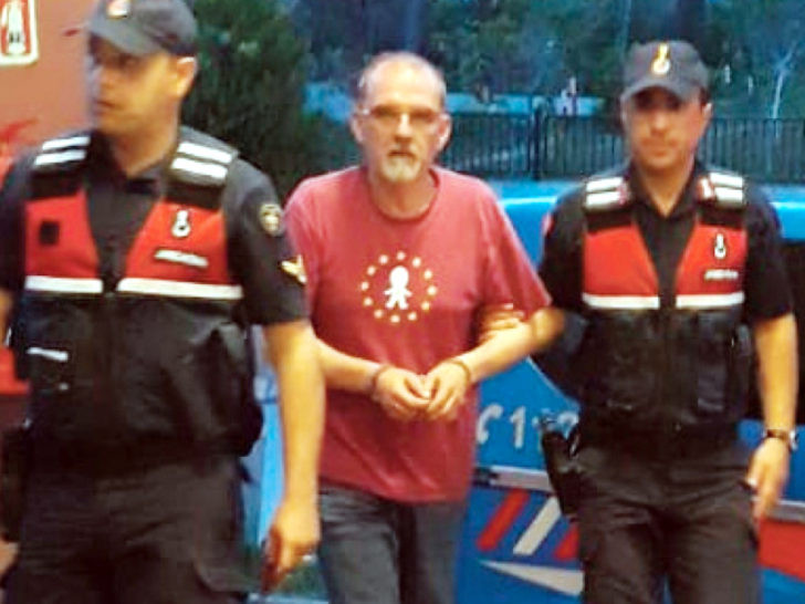 Yaşlı kadının ölümünde korkunç ayrıntı, fişini çekmiş!