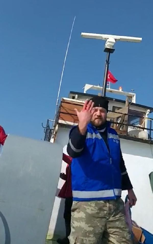 Türk balıkçı teknesine ateş açıldı: 3 yaralı, 5 gözaltı