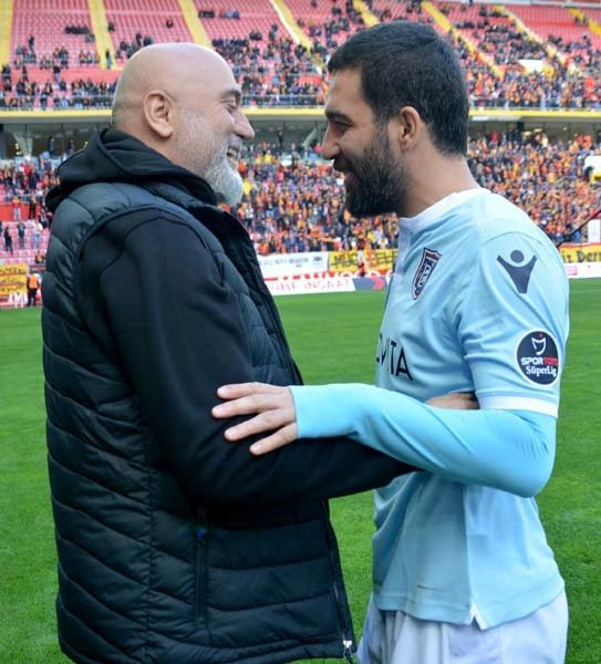 Gündemi sarsan iddia! Arda Turan, Galatasaray'a mı geliyor?