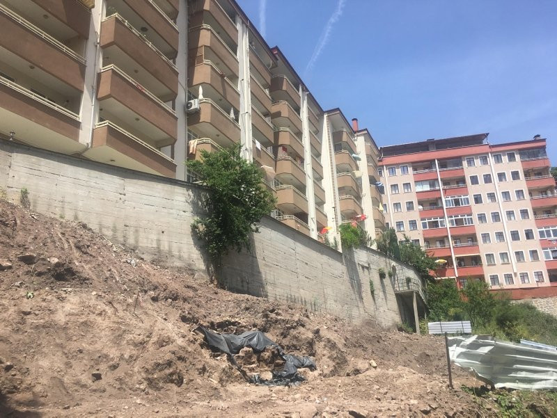 İnşaat kazısında kalıntılar bulundu, çalışmalar anında durduruldu