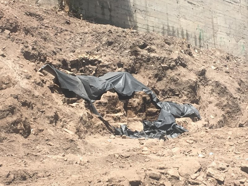 İnşaat kazısında kalıntılar bulundu, çalışmalar anında durduruldu
