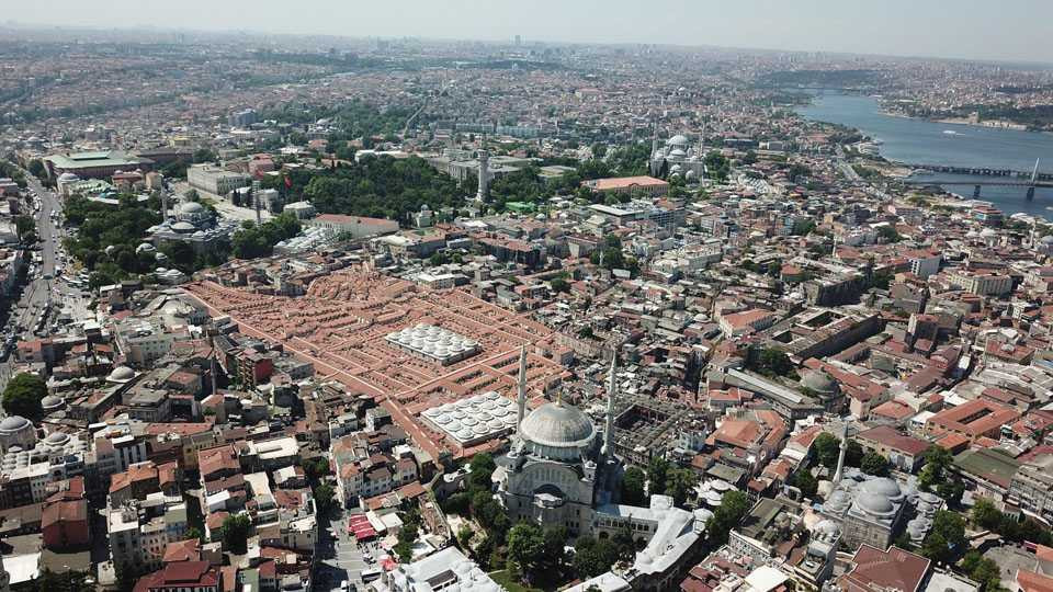 558 yıllık Tarihi Kapalıçarşı'nın çatısı ve alt yapısı tamamlandı