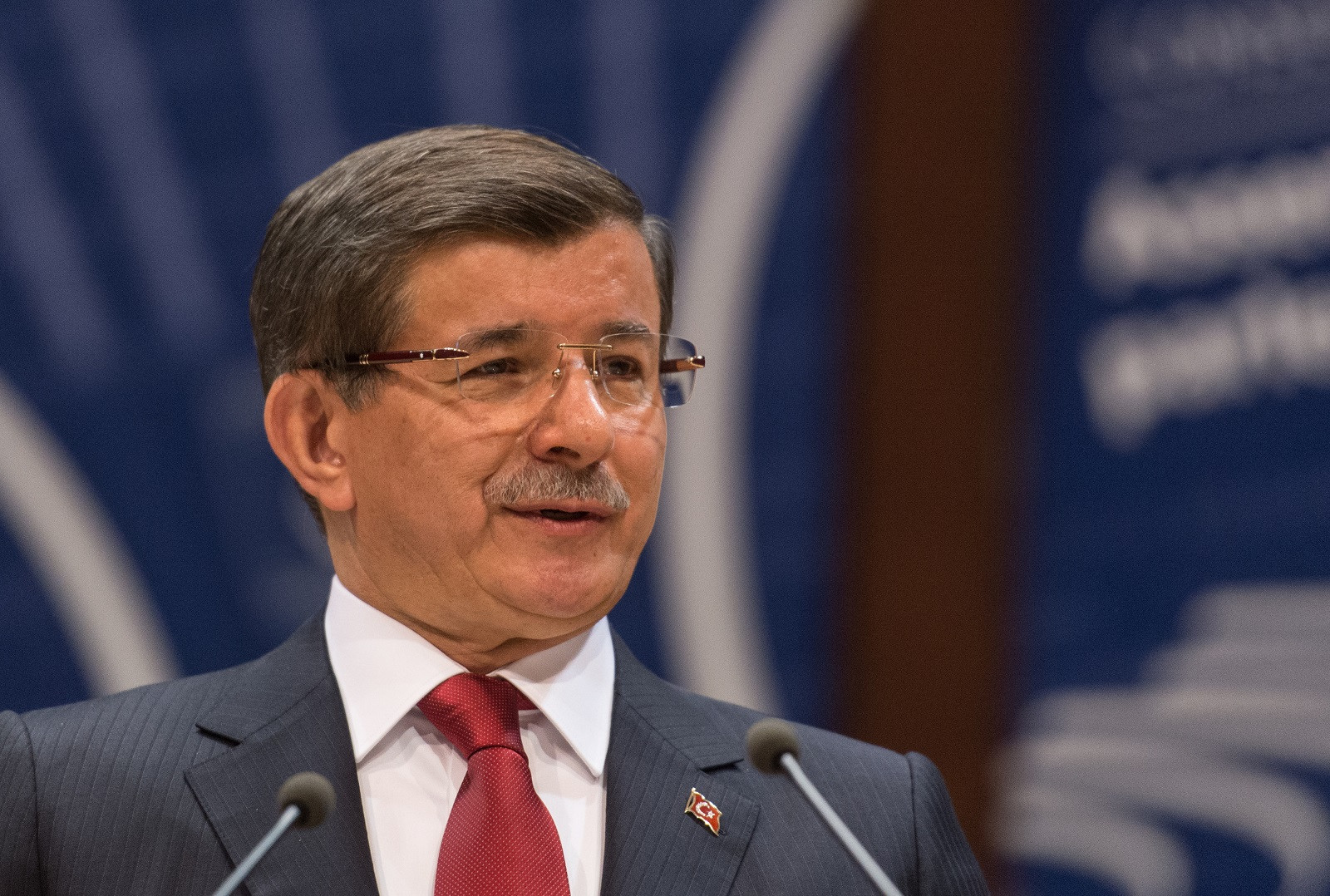 Ahmet Davutoğlu'ndan ''yeni'' hamle; 81 ilde örgütleniyor
