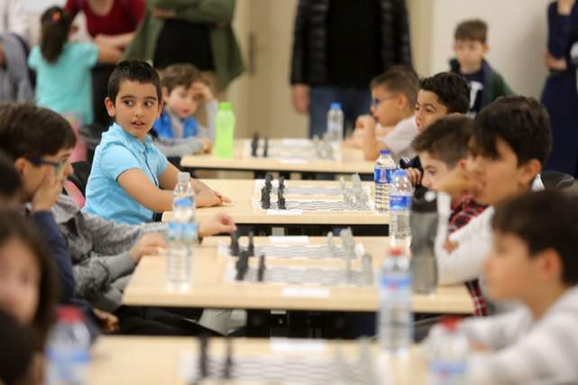 Yenimahalleli çocuklar Satranç Turnuvası'nda buluştu