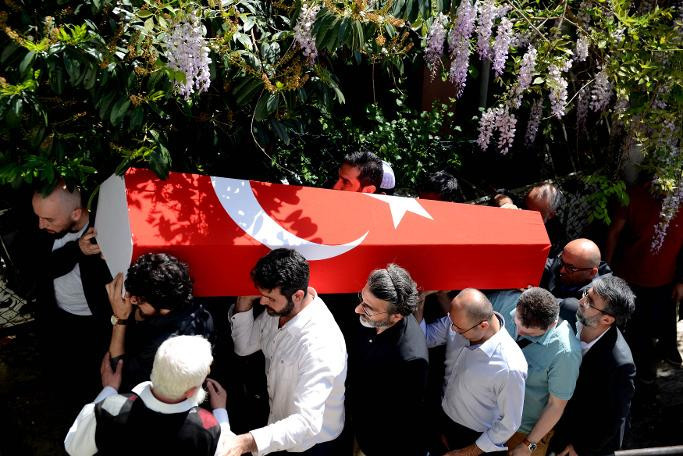 Fesli Kadir'in cenazesini Türk Bayrağı'na sardılar - Resim: 4