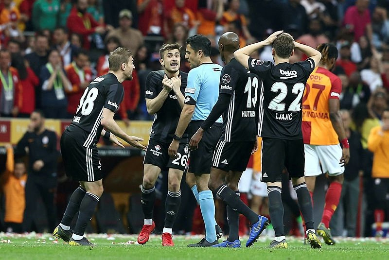 Beşiktaş tarihi protestoya hazırlanıyor