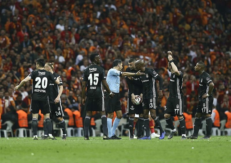 Beşiktaş tarihi protestoya hazırlanıyor