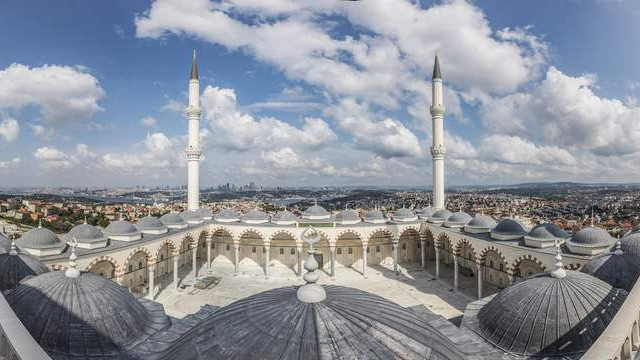 Çamlıca Camii'ne sabah namazına gelmeyenlerin savunması alındı