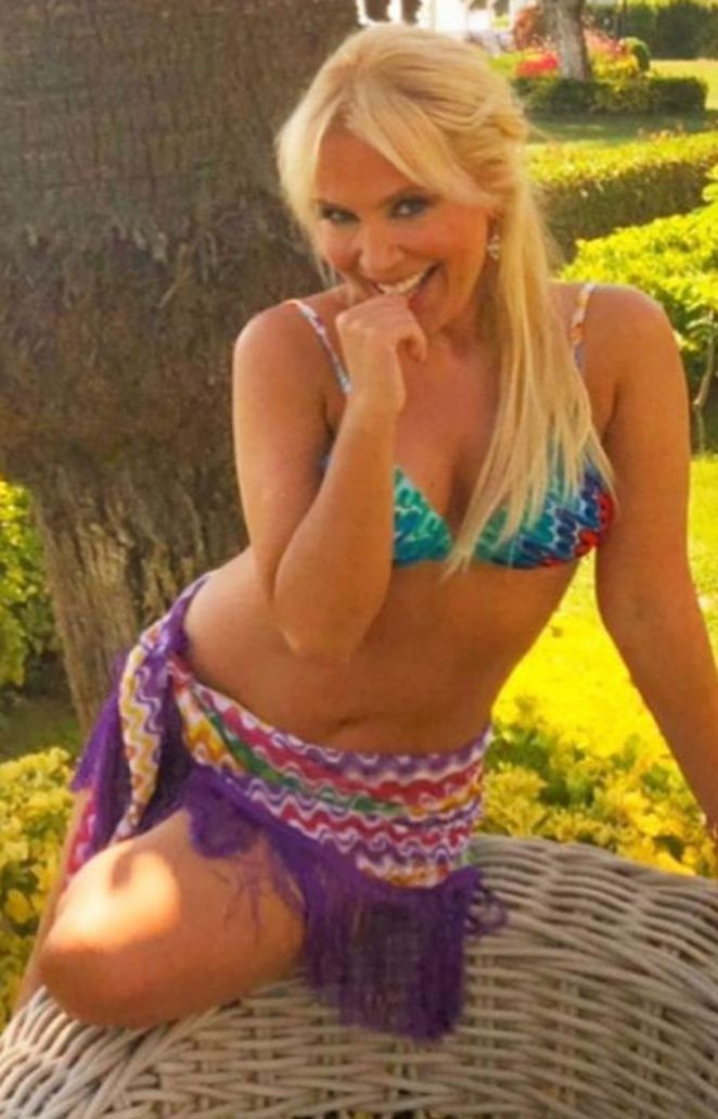 Lerzan Mutlu da ''bikinili paylaşım'' sezonunu açtı