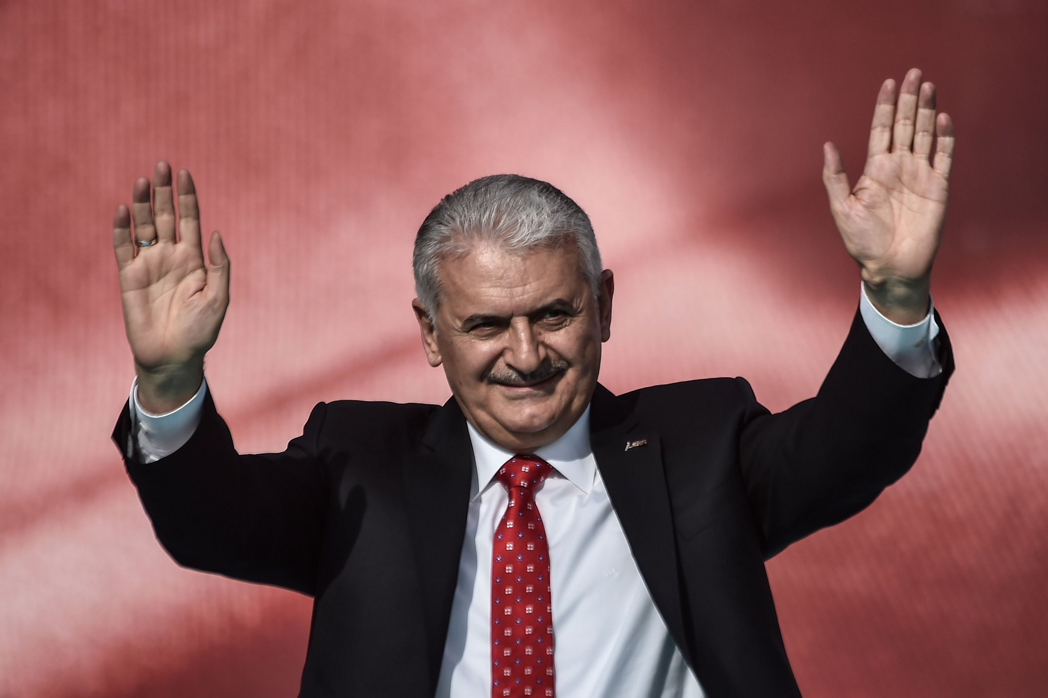 İGDAŞ'tan Binali Yıldırım propagandası: ''Yıldırım 50 lira ödeyecek''