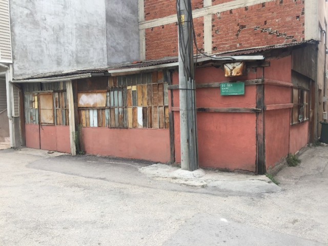 Babasının atölyesini kazarken buldu, şaşkına döndü !