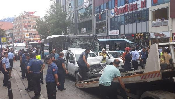 İstanbul'da zincirleme trafik kazası