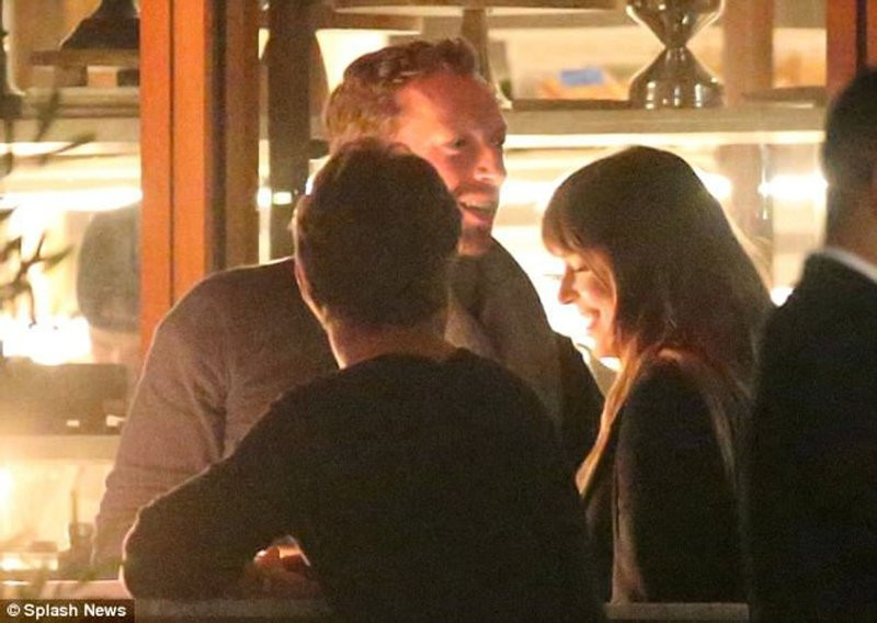Dakota Johnson ve Chris Martin 2 yıllık ilişkisini bitirdi