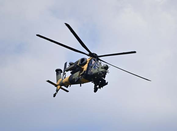 ATAK, Paris'te gövde gösterisi yaptı
