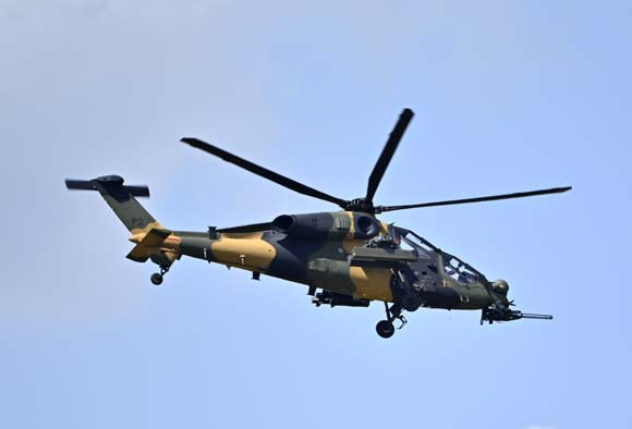 ATAK, Paris'te gövde gösterisi yaptı