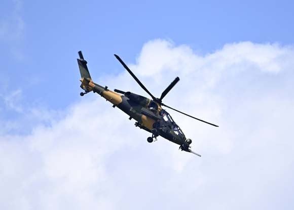 ATAK, Paris'te gövde gösterisi yaptı