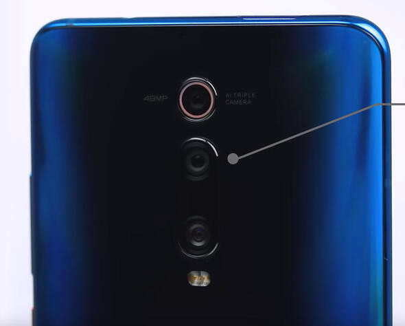 Çinliler yine yaptı yapacağını ! İşte Xiaomi'nin yeni telefonu