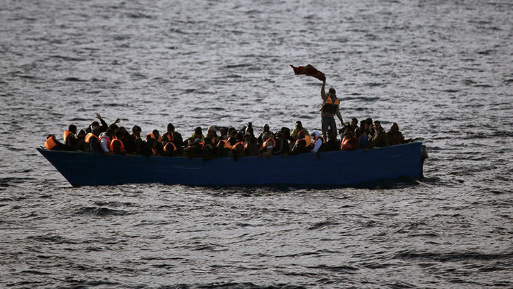Alboran Denizi'nde bot battı: 22 ölü